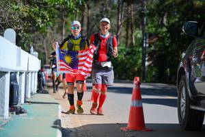 BIB: 
                            <button type="button" onclick="openModal(19221037)" class="btn btn-primary btn-sm float-right btn-popup" data-toggle="modal" data-target=".modal-high-quality">
                        <i class="fas fa-shopping-cart"></i> Add to Cart
                    </button>
                                            <button type="button" onclick="isThisMe(19221037, true)" class="btn btn-success btn-sm float-right btn-popup btn-isme hidden" data-toggle="tooltip" data-placement="bottom" title="นี่คือรูปของคุณใช่ไหม คลิกที่นี่เพื่อเอาเข้าอัลบั้ม">
                        <i class="fas fa-plus"></i> Add to album
                    </button>
                    <button type="button" onclick="isThisMe(19221037, false)" class="btn btn-warning btn-sm float-right btn-popup btn-isnotme hidden">
                        <i class="fas fa-ban"></i> Remove from album
                    </button>